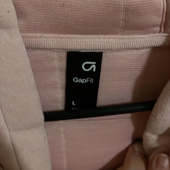 Gap - Picture 2 of 2